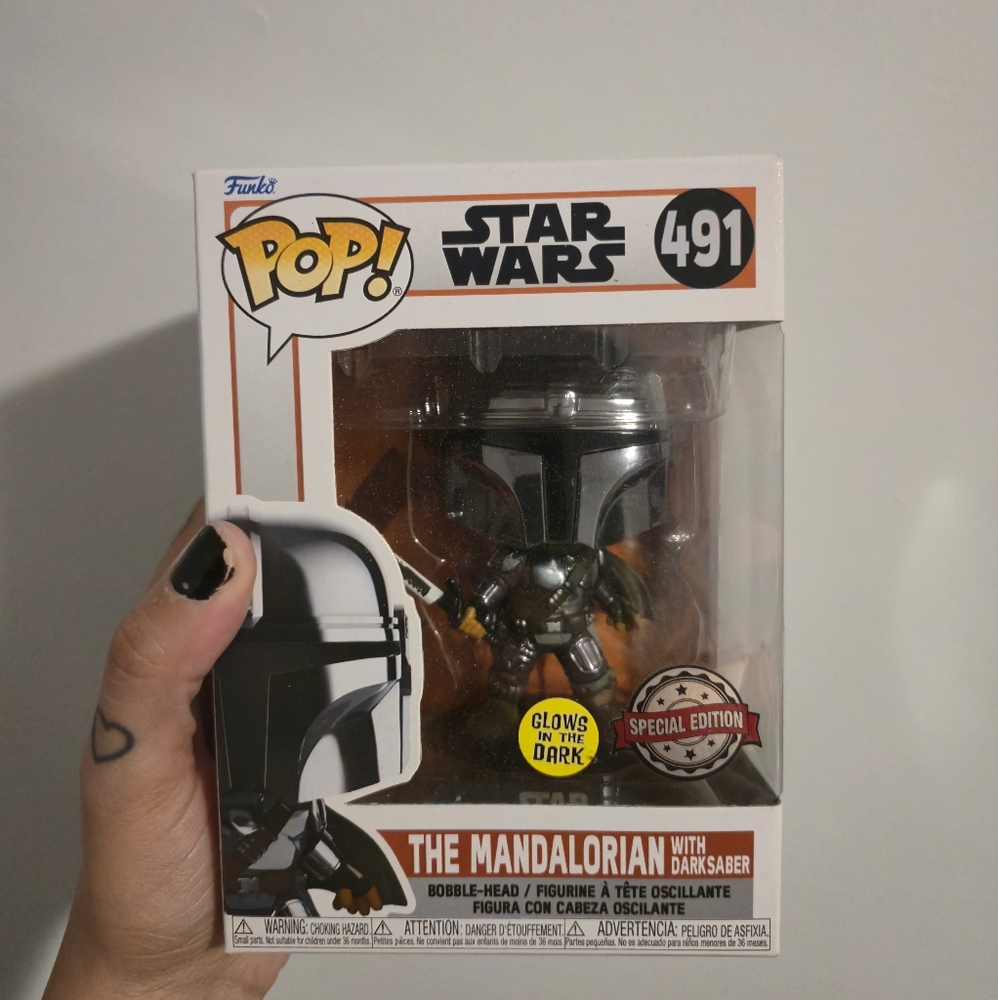 Funko Pop - Glow In The Dark - The Mandalorian Special Edition